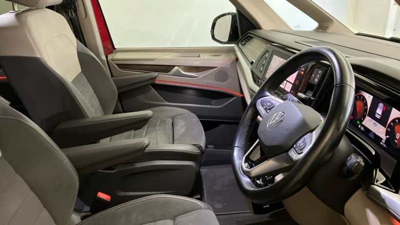 Volkswagen Multivan 2.0 TSI Style 5dr LWB DSG Petrol Estate